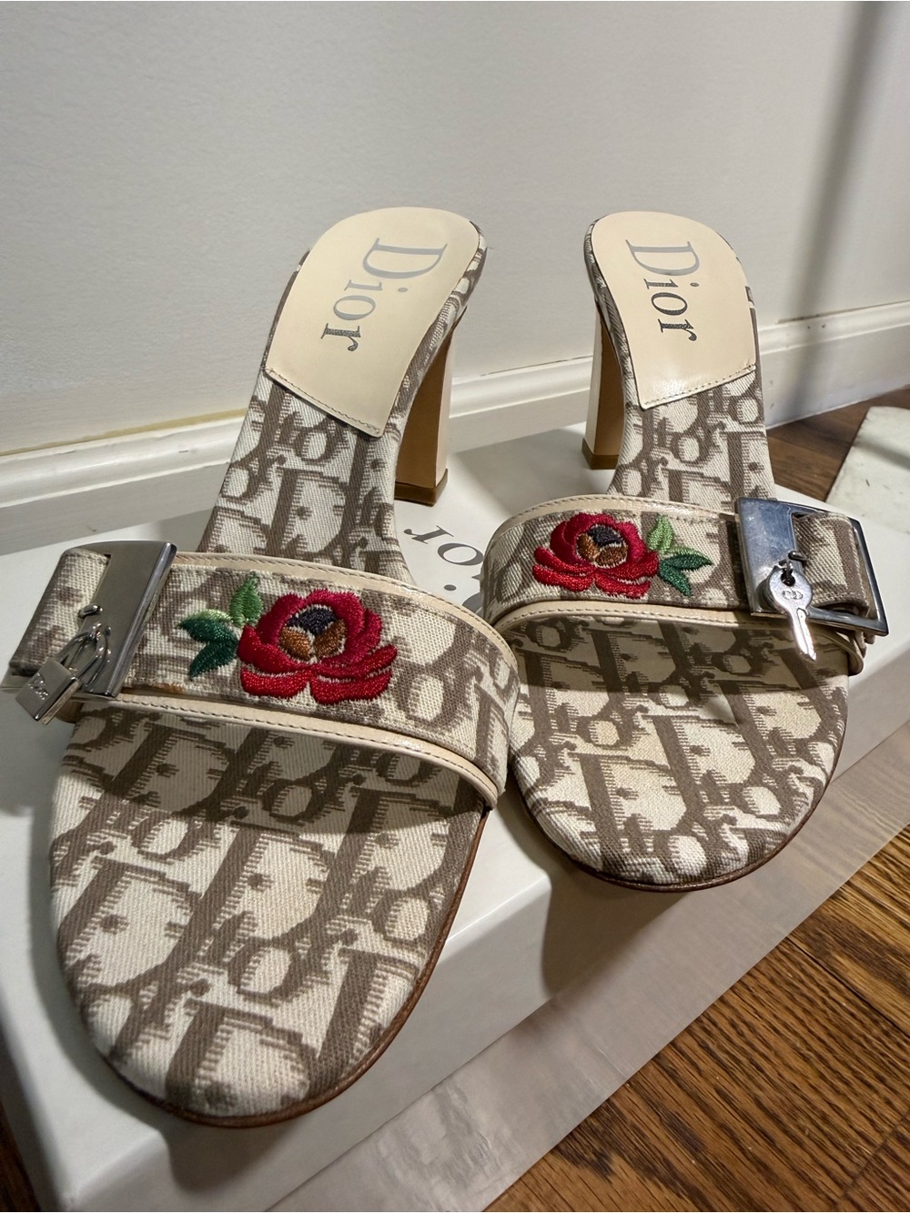 Dior Beige Monogram Mules with Red Rose Embroidery - Picture 2 of 7